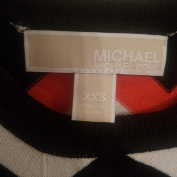 Michael Kors Sleeveless Chevron Sweater Dress - Picture 7 of 8